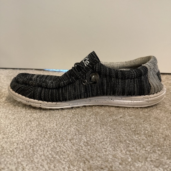 Hey Dude Men’s Wally Stretch Two-Toned Loafers - Picture 6 of 8